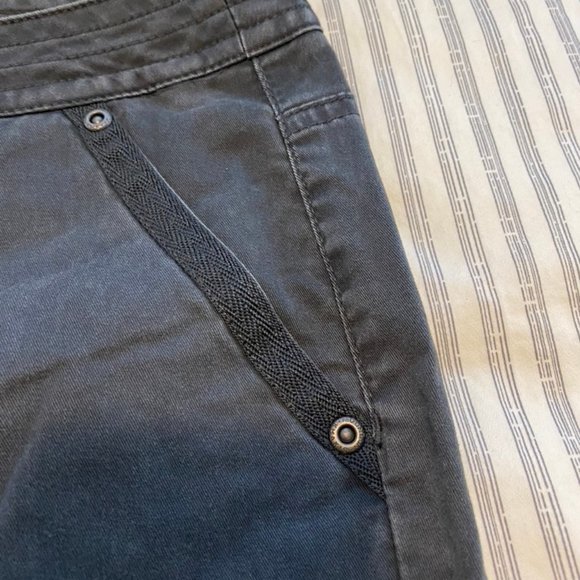 Mountain Khakis Slate Calamity Slim-Fit Cargo Pant 8 P - Picture 6 of 9